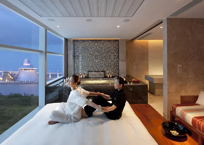 Mandarin Oriental,